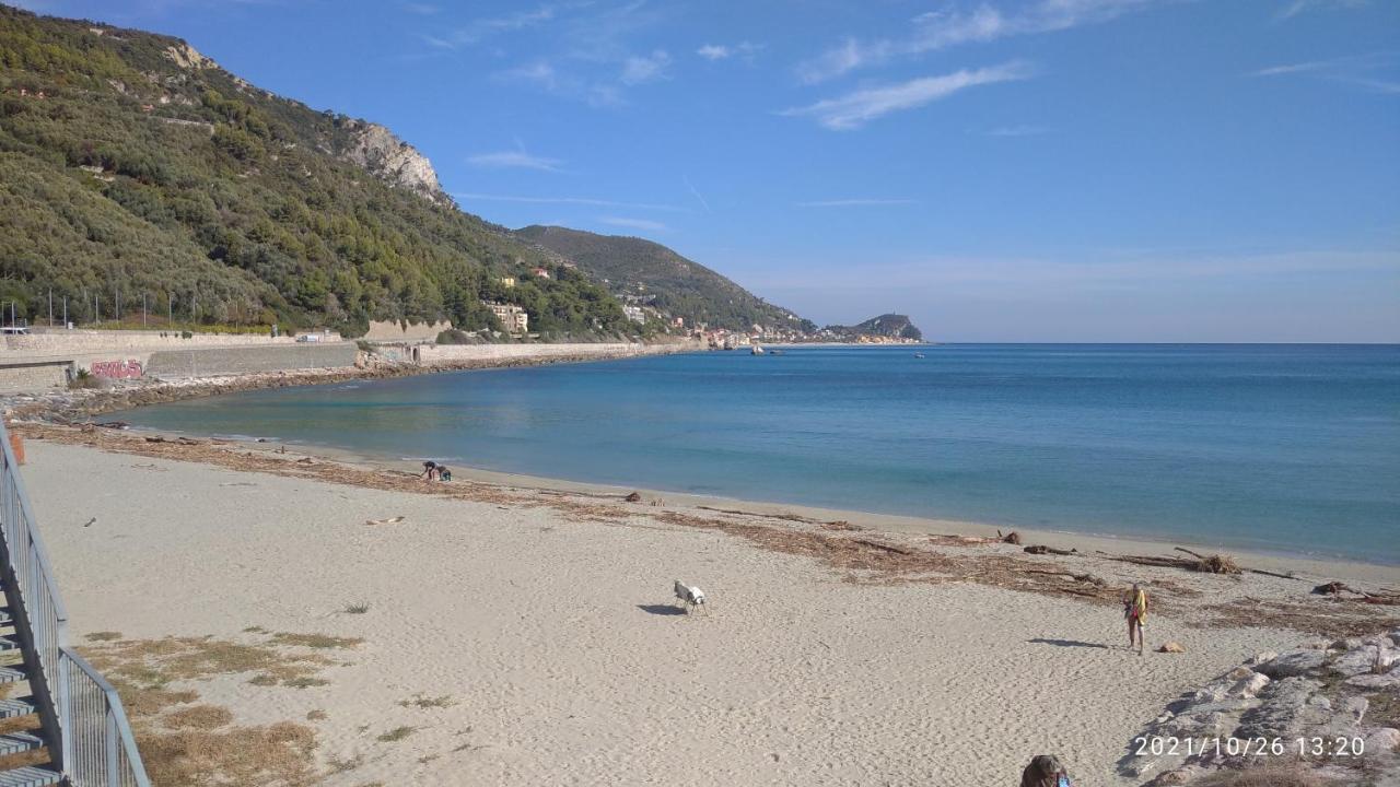 Appartement Casa Mariuccia A Due Passi Dal Mare à Finale Ligure Extérieur photo
