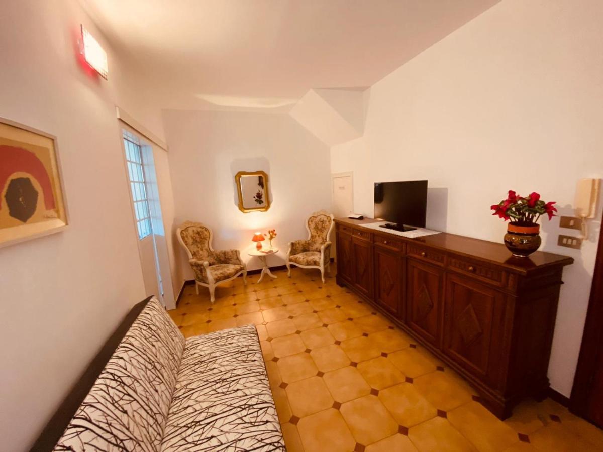 Appartement Casa Mariuccia A Due Passi Dal Mare à Finale Ligure Extérieur photo